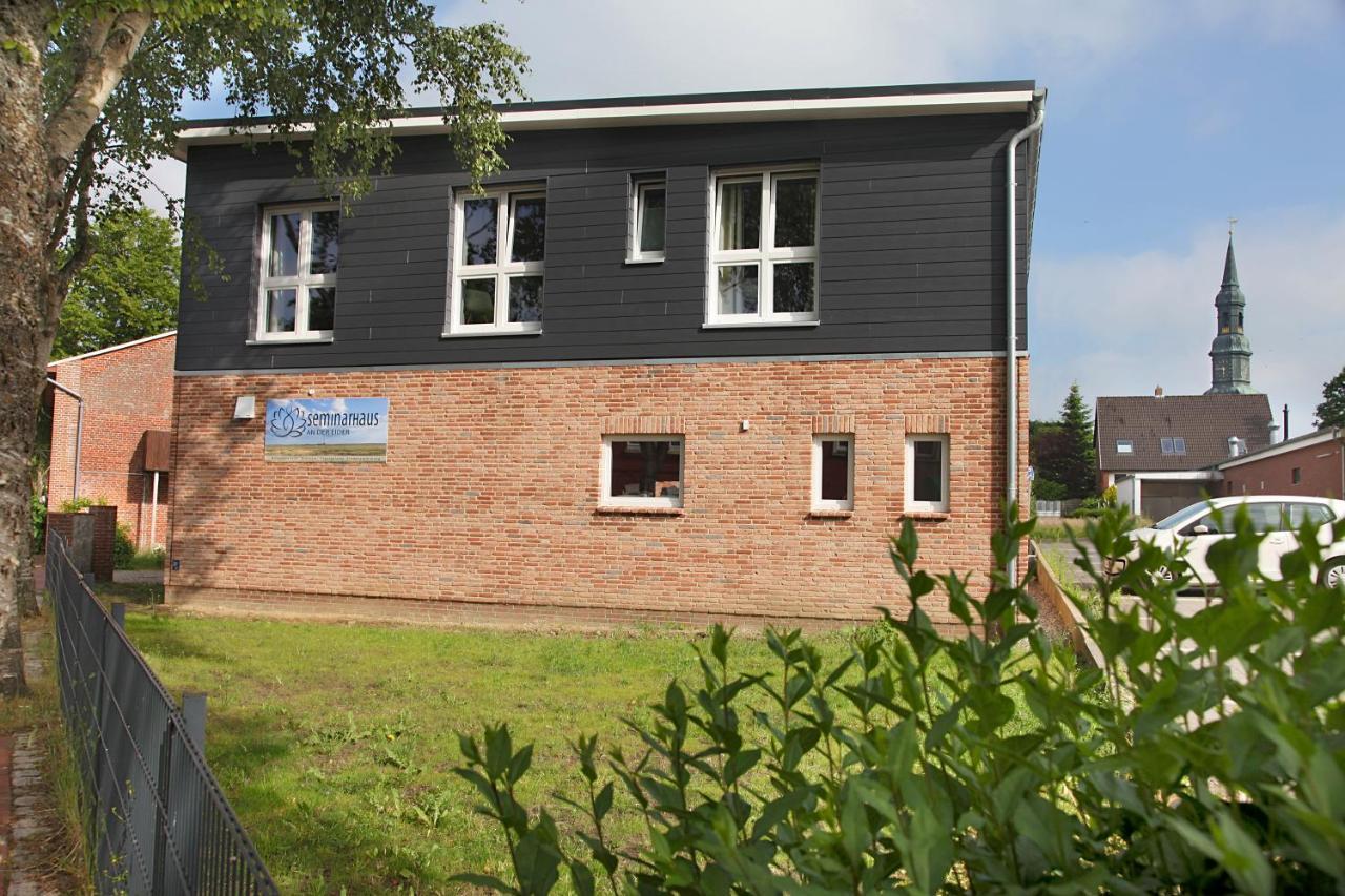 Sportpension "Seminarhaus An Der Eider" 通宁 外观 照片